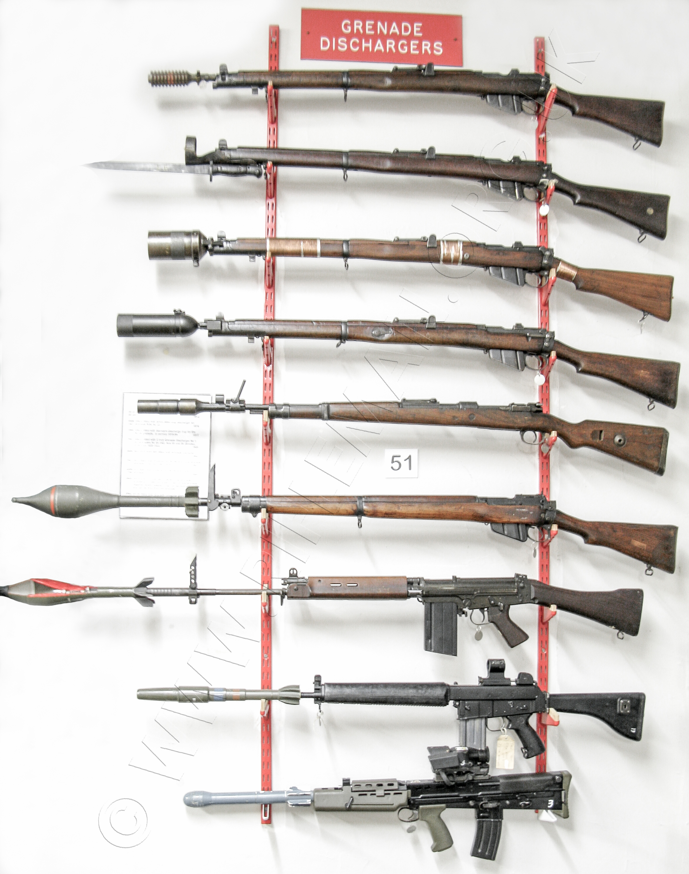 https://www.rifleman.org.uk/Images/GRENADES/Grenade-rifle-display-Warminster-hr.jpg